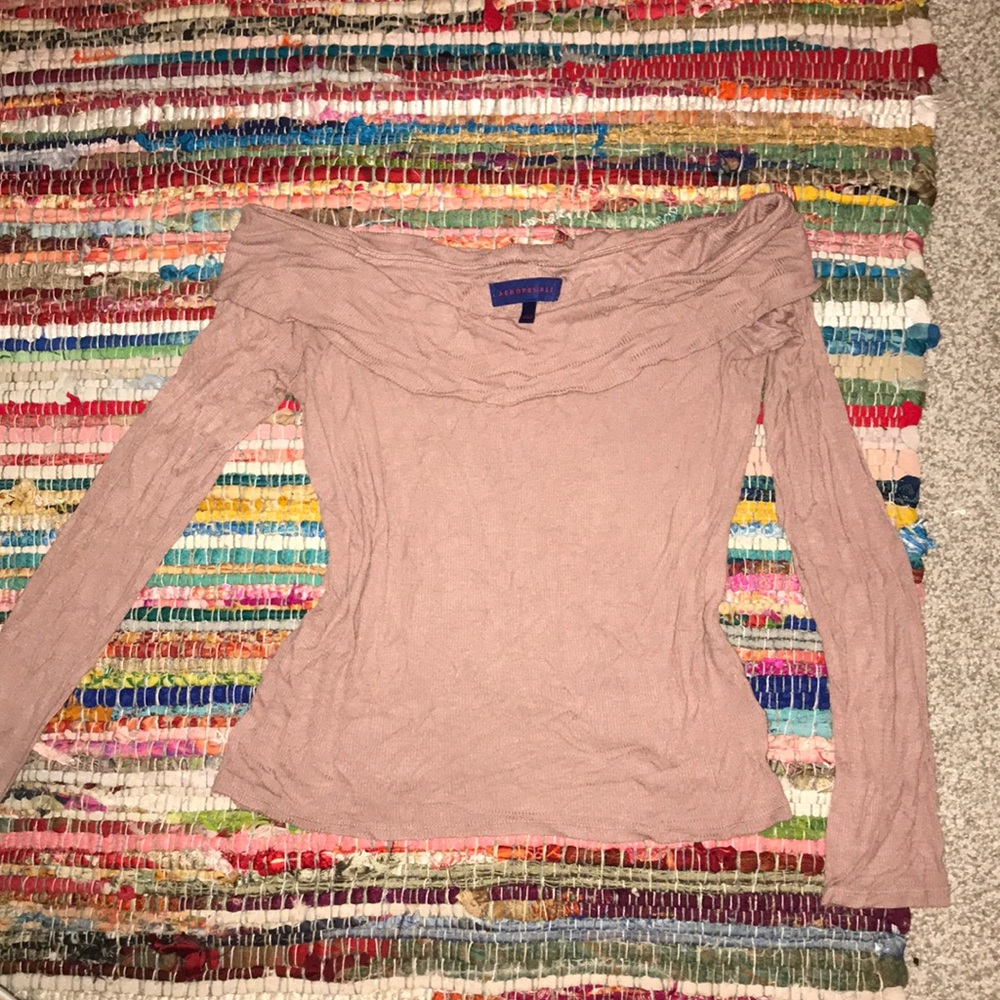 Off shoulder long sleeve